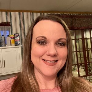 Meet your Posher, Leslie